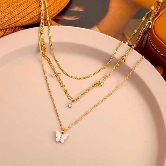 🆕 Multi Layered Butterfly Necklace - Picture 2 of 4